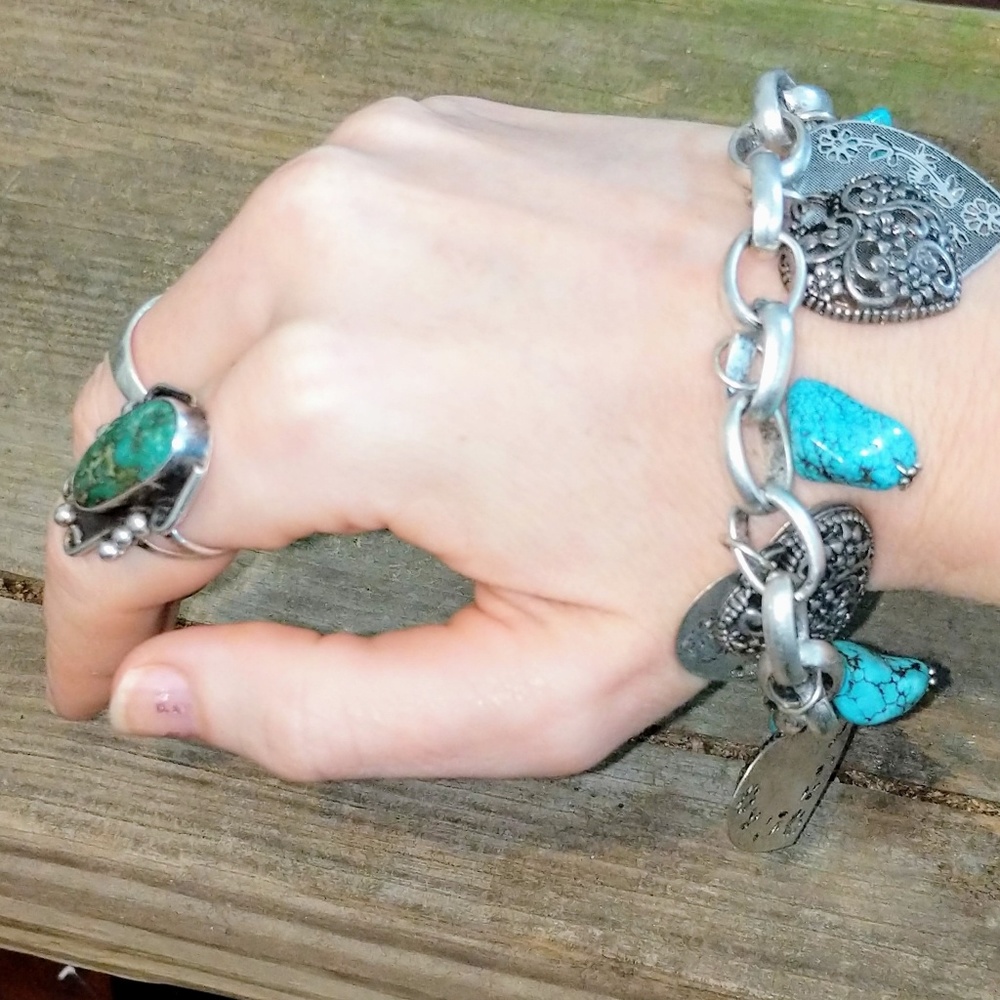 Vintage Heart Charm Bracelet - Picture 5 of 8